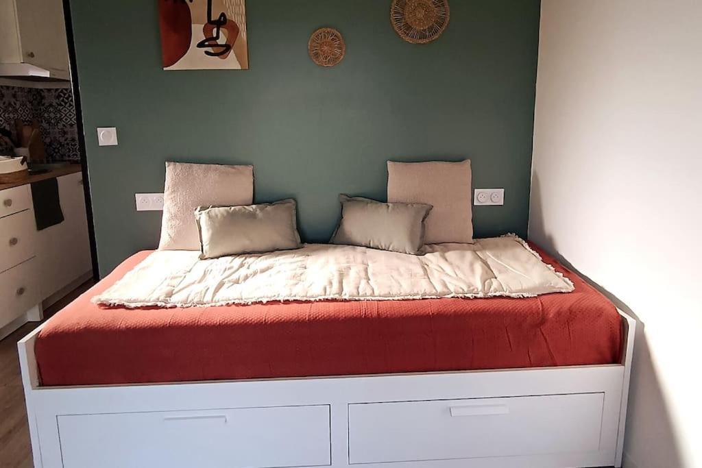 Chalet Cosy Avec Option Jacuzzi Saint-Genes-de-Fronsac エクステリア 写真